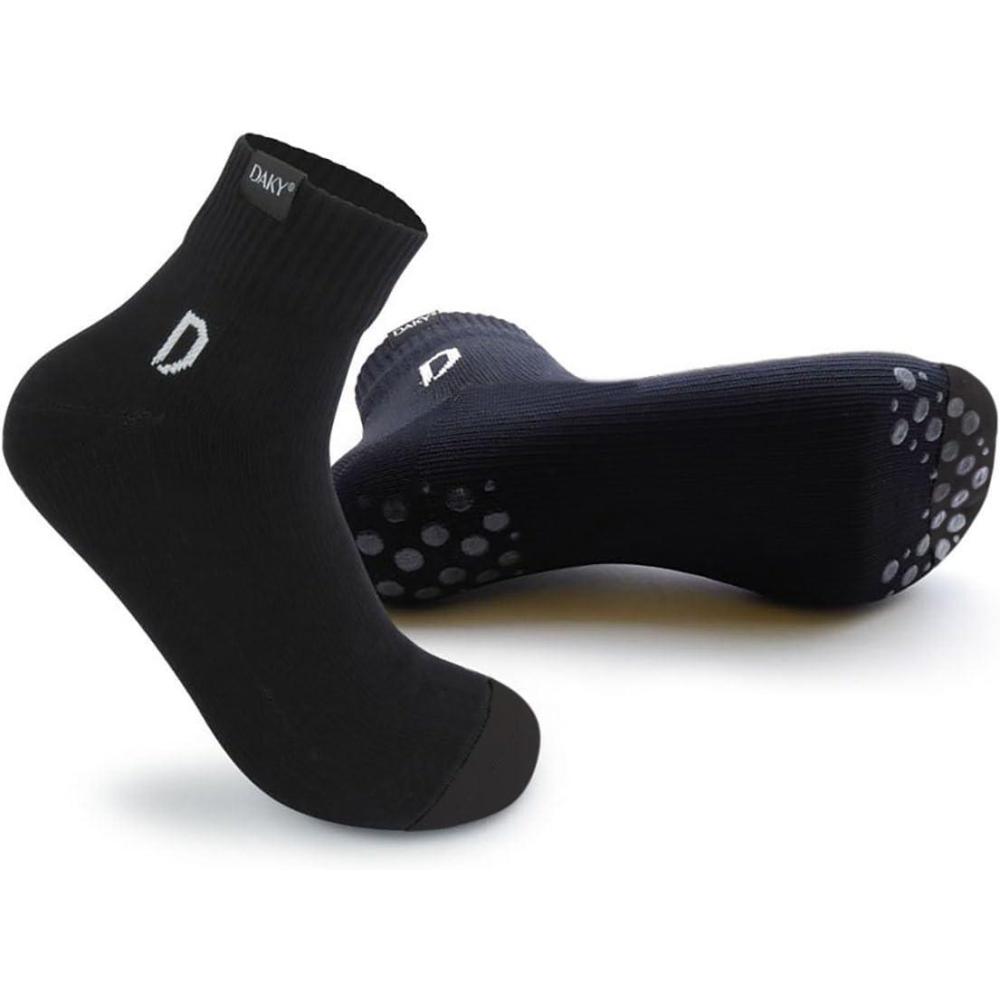 image:imageDAKY Chaussettes hautes Tawafeez Plus noires  Chaussettes antidrapantes haute performance en plein air  Kit de sport tanche pour chaque activit  Conforme  la norme WuduTawafeez Plus