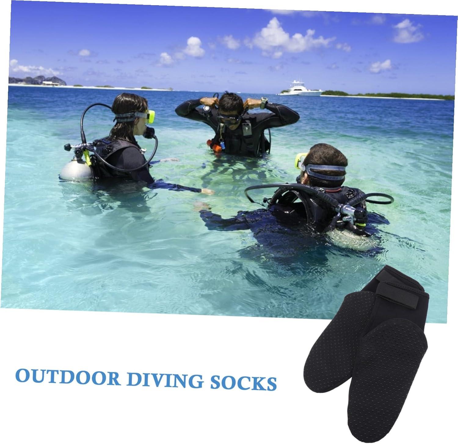 image:imageLIFKOME Chaussettes de Plonge Noprne Impermables Antidrapantes pour Hommes et Femmes Chaussettes Eau Confortables et Chaudes avec Ajustement Scuris pour Snorkeling et Sports